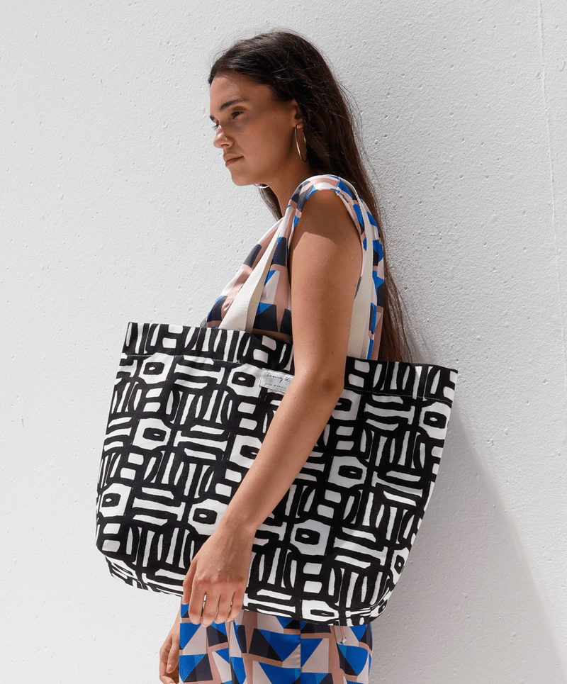 "Ioli Black" beach bag - Tomy K