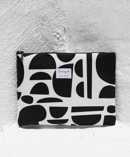 "Delos Black" big pouch - Tomy K