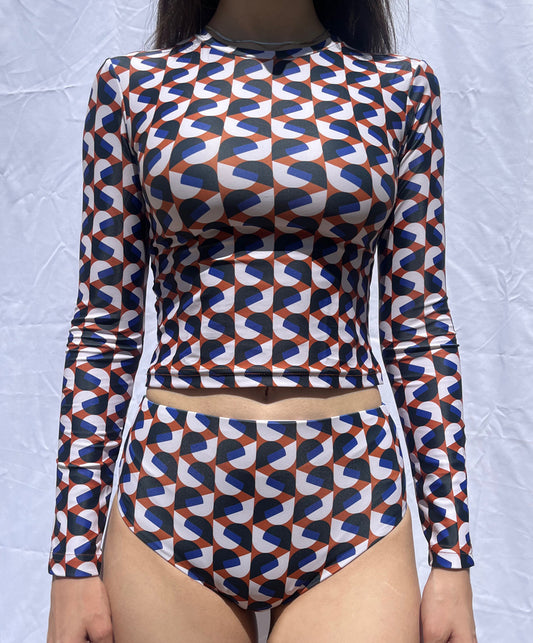 "AVA" set
